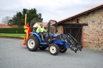 Rabaud klover pto 13 en 15 ton met tractor